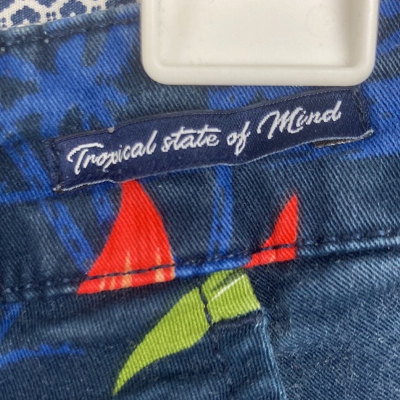 Men’s Floral Shorts - Picture 5 of 5